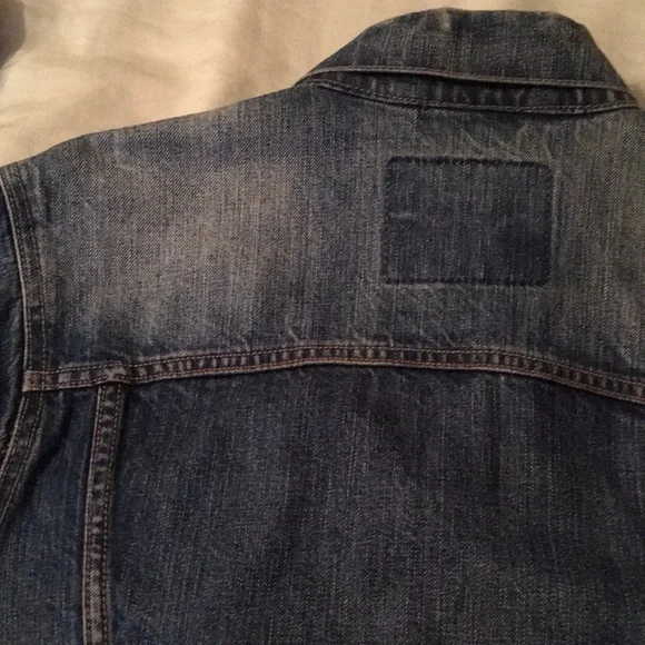 Levi’s Jean Jacket EUC! - Picture 9 of 14